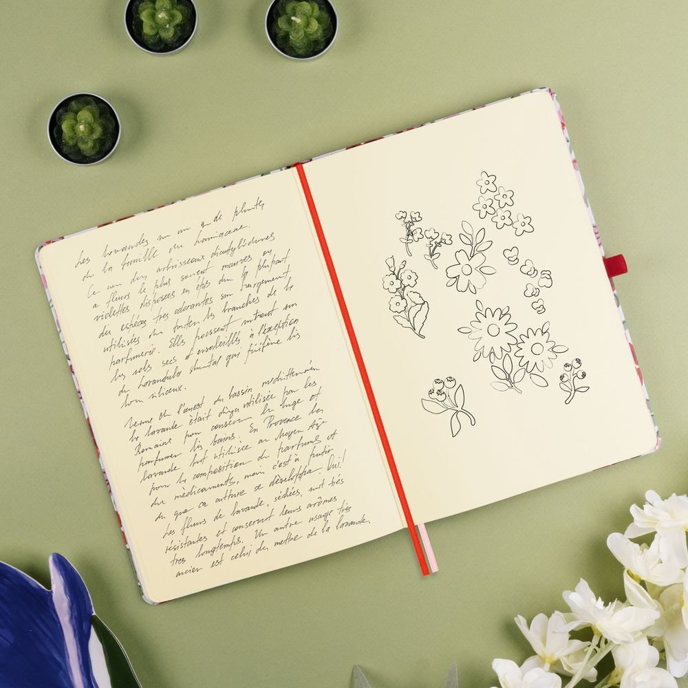 Finocam Cuaderno Moniquilla Tapa Dura A5 80Gr 144H Liso Rojo Flores-1